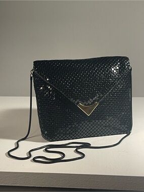 Vintage 80s Black Liquid Metal Mesh Envelope Crossbody Clutch